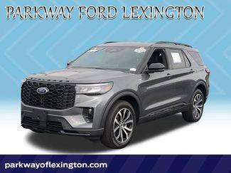 Used 2025 Ford Explorer ST-Line AWD/4WD video 1