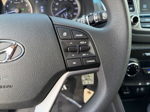 Used 2018 Hyundai Tucson SEL AWD/4WD image 16
