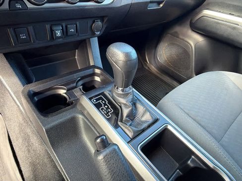 Used 2021 Toyota Tacoma SR5 image 13