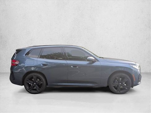 Used 2025 BMW X3 xDrive30i w/ Premium Package AWD/4WD image 4