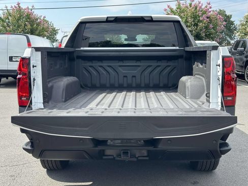 Used 2025 Chevrolet Silverado EV W/T AWD/4WD image 26