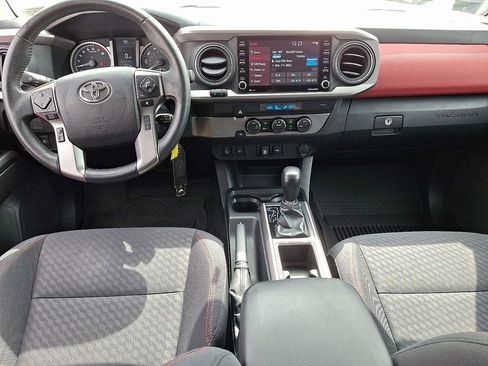Used 2022 Toyota Tacoma SR5 w/ Technology Package RWD image 15