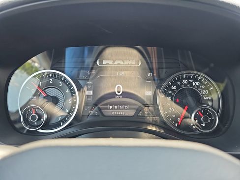 Used 2024 RAM 1500 Laramie AWD/4WD image 19