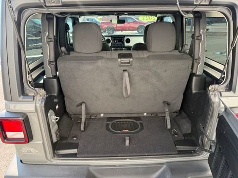 Used 2021 Jeep Wrangler Sport AWD/4WD image 9