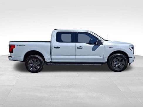 Used 2025 Ford F150 Lightning Flash AWD/4WD image 7