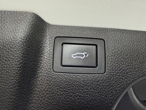 Used 2018 Hyundai Santa Fe Sport w/ 2.4L Tech Package 04 FWD image 38