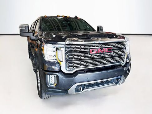 Used 2020 GMC Sierra 2500 Denali w/ Denali Ultimate Package AWD/4WD image 3