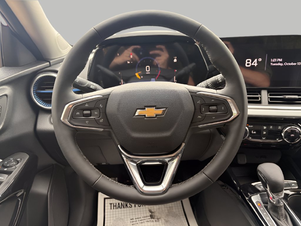 New 2026 Chevrolet Trax LT w/ LT Convenience Package FWD image 17