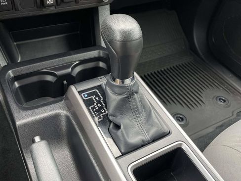 Used 2023 Toyota Tacoma SR5 w/ Technology Package AWD/4WD image 23