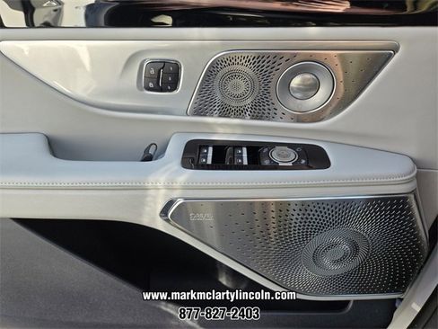 New 2026 Lincoln Nautilus Reserve image 22