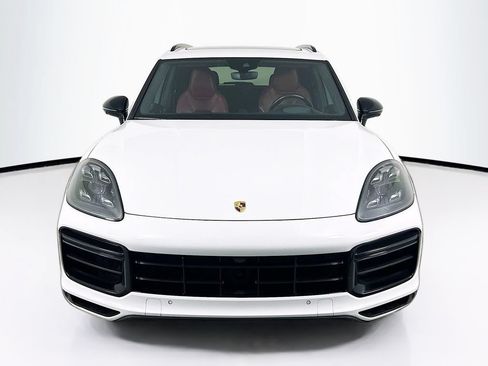 Used 2019 Porsche Cayenne Turbo w/ Premium Plus Package AWD/4WD image 3