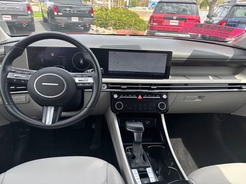 Used 2025 Hyundai Tucson SEL AWD/4WD image 23