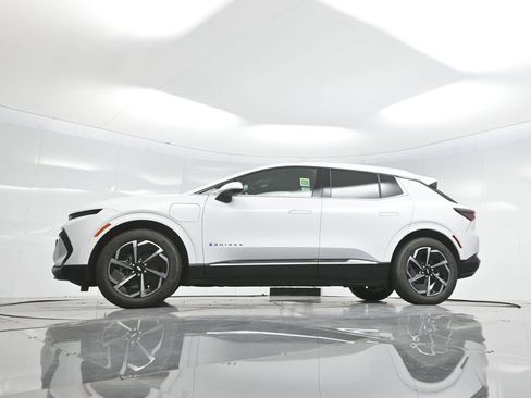 Used 2025 Chevrolet Equinox EV LT w/ Convenience Package image 63