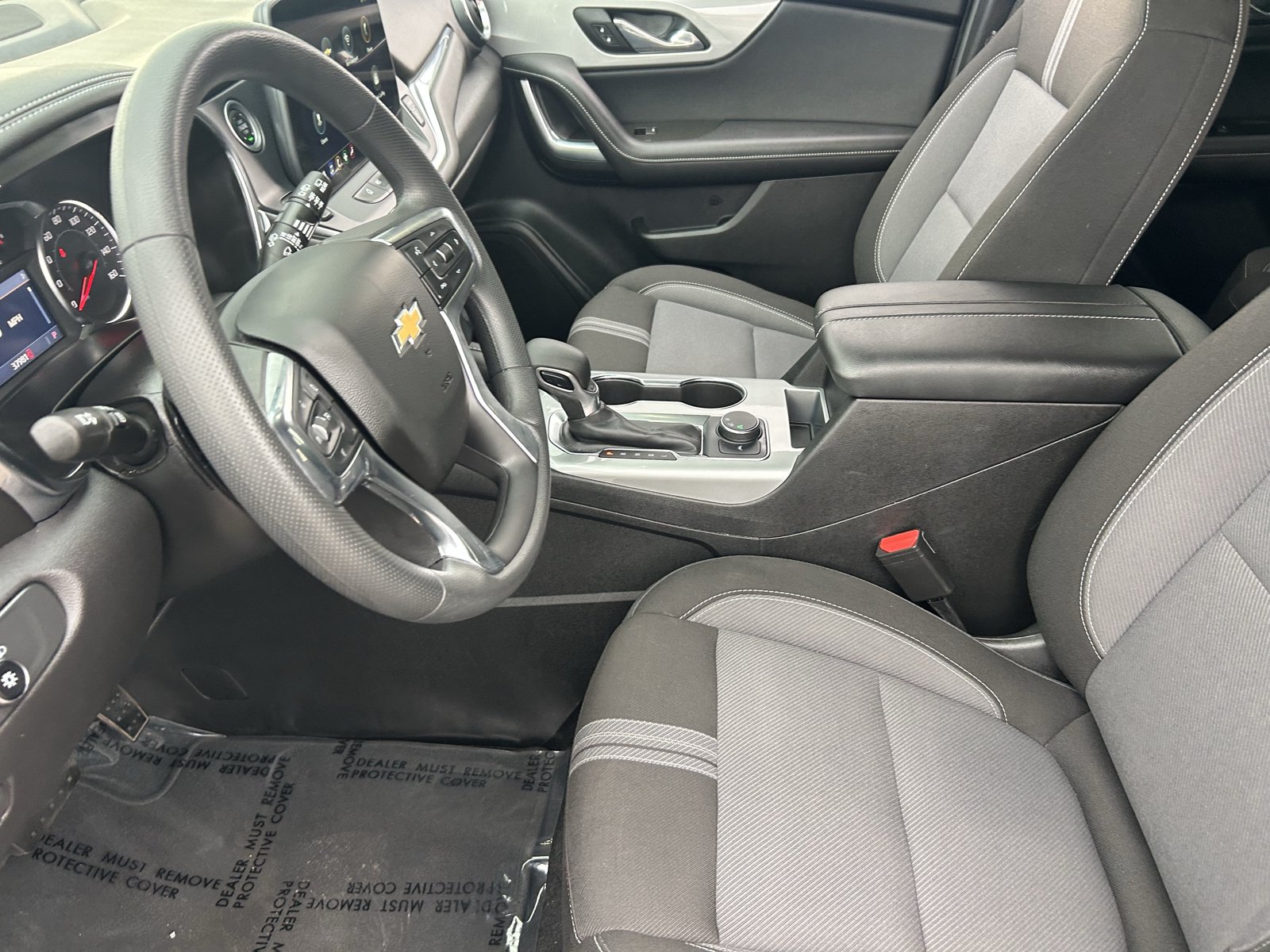 Certified 2025 Chevrolet Blazer LT FWD image 28
