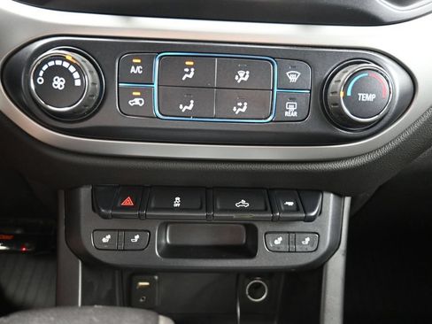 Used 2017 Chevrolet Colorado LT w/ LT Convenience Package AWD/4WD image 14