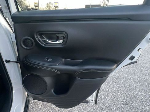 Used 2024 Honda HR-V EX-L image 14