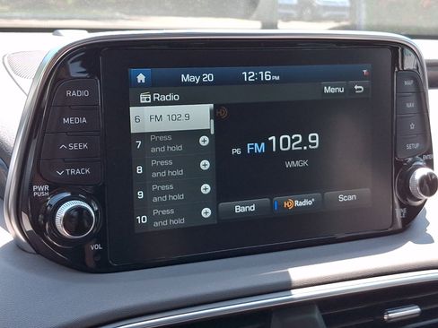 Used 2019 Hyundai Santa Fe AWD image 19