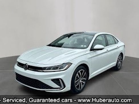 Used 2026 Volkswagen Jetta SE FWD image 30