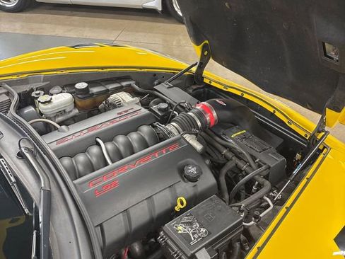 Used 2006 Chevrolet Corvette Coupe w/ Preferred Equipment Group image 53