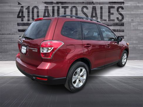 Used 2015 Subaru Forester 2.5i w/ Alloy Wheel Package AWD/4WD image 3
