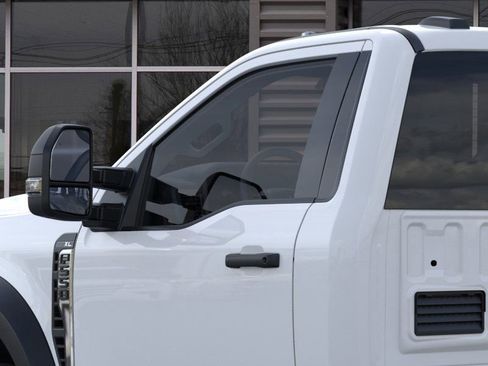 New 2025 Ford F550 4x4 Regular Cab Super Duty w/ XL Chrome Package image 20