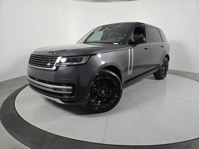 New 2025 Land Rover Range Rover Long Wheelbase SE