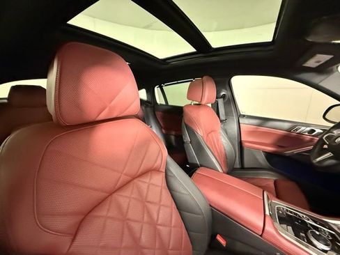 Used 2024 BMW X6 M60i w/ Executive Package image 36