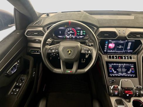 Used 2023 Lamborghini Urus Performante AWD/4WD image 23