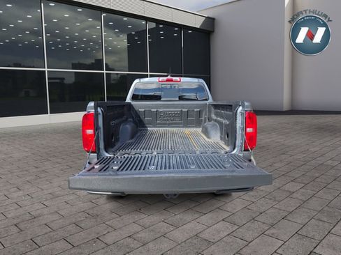 Used 2022 Chevrolet Colorado LT w/ LT Convenience Package image 14