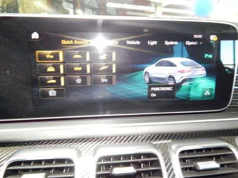 Used 2023 Mercedes-Benz GLE 53 AMG AMG GLE 53 AWD w/ AMG Dynamic Plus Package image 27