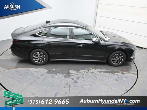 New 2026 Hyundai Sonata Blue FWD image 27