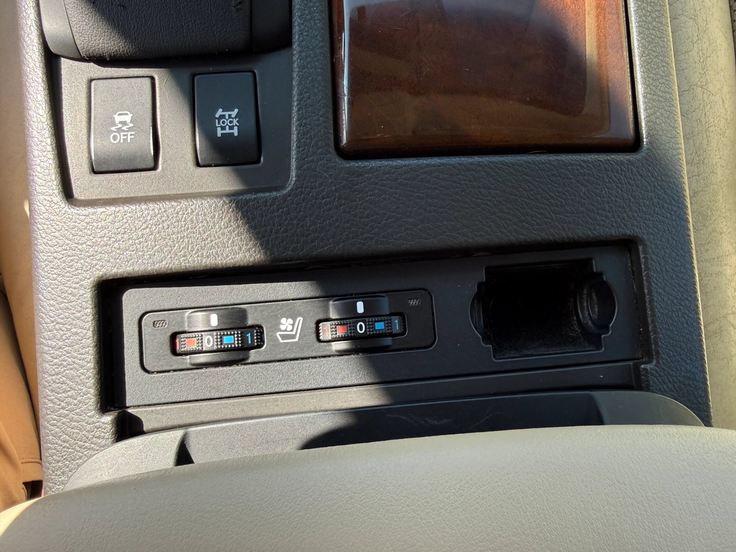 Used 2014 Lexus RX 350 AWD w/ Navigation Package image 19