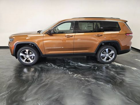 New 2026 Jeep Grand Cherokee L Limited AWD/4WD image 22