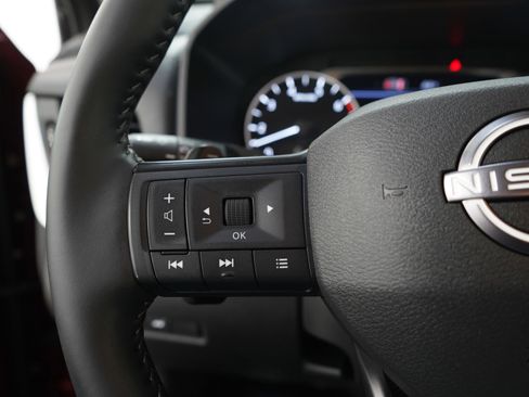 Used 2026 Nissan Rogue SV AWD/4WD image 28