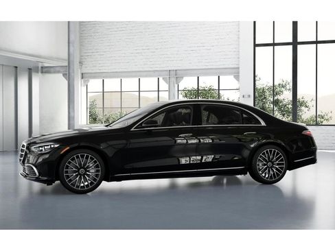 Used 2025 Mercedes-Benz S 580 4MATIC Sedan image 36