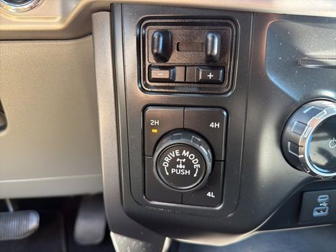 Certified 2022 Ford F150 XLT w/ Equipment Group 302A High image 22