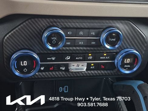 Used 2024 Ford Bronco Wildtrak AWD/4WD image 38