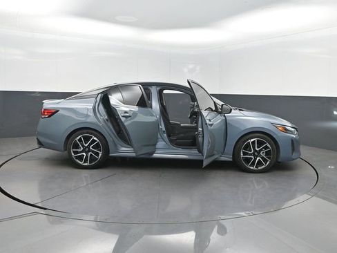 Used 2024 Nissan Sentra SR image 34