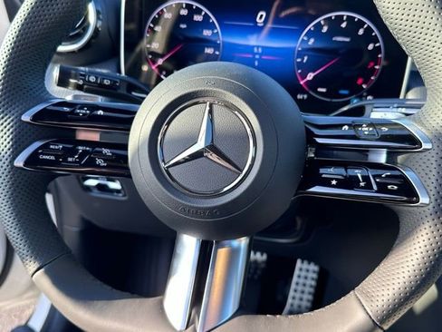 Used 2026 Mercedes-Benz GLC 300 4MATIC image 13