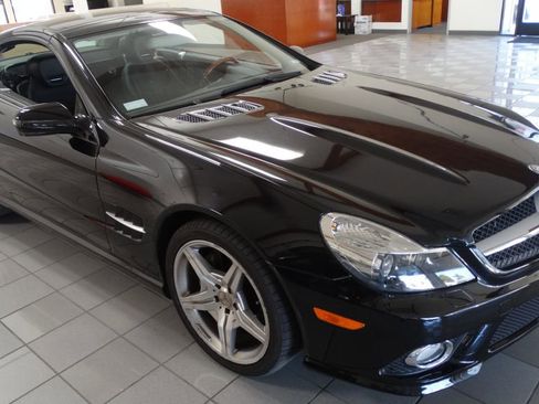 Used 2009 Mercedes-Benz SL 550 550 image 4