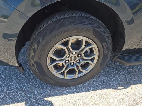 Used 2025 Ford Expedition Active RWD image 7