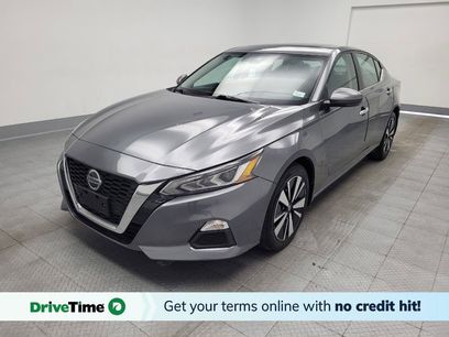 Used 2022 Nissan Altima 2.5 SV w/ SV Premium Package