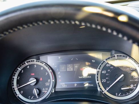 Certified 2022 Toyota Highlander Platinum image 30