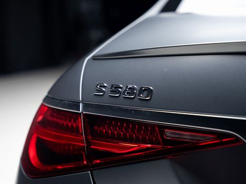 Used 2023 Mercedes-Benz S 580 4MATIC Sedan image 30