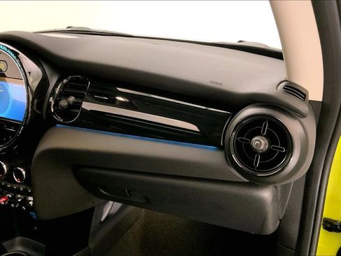 Certified 2024 MINI Cooper S FWD image 23