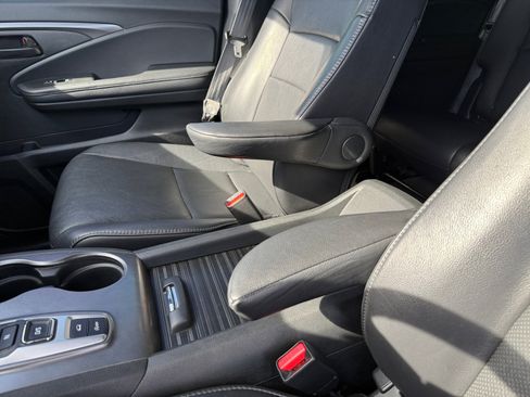 Certified 2023 Honda Passport EX-L image 14