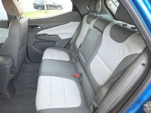 Used 2023 Chevrolet Bolt EUV Premier FWD image 19