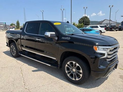 Used 2023 Chevrolet Silverado 1500 High Country w/ Technology Package AWD/4WD image 8