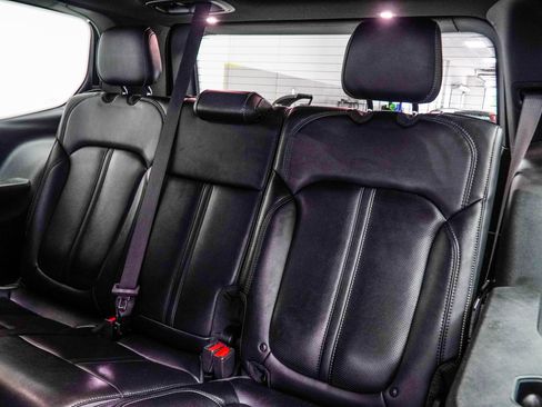 Used 2022 Jeep Wagoneer Series III RWD image 40