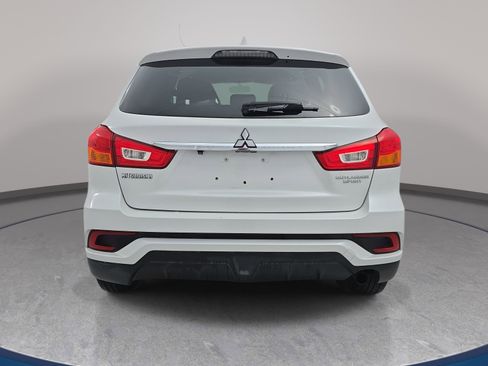Used 2018 Mitsubishi Outlander Sport ES FWD image 6